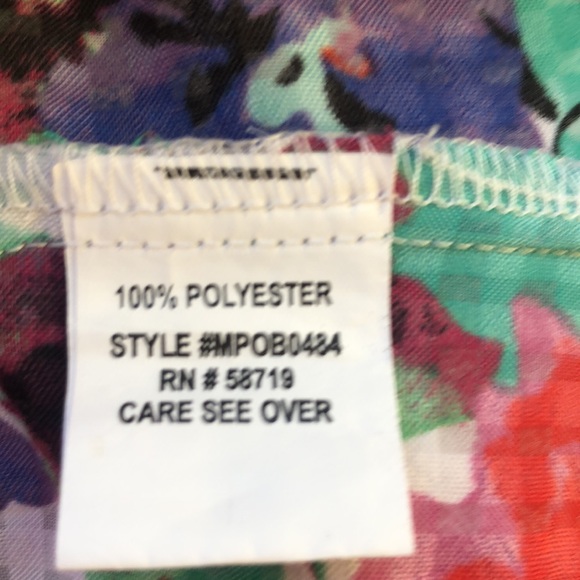 NOTATIONS Sleeveless Button Down Top - Picture 10 of 11